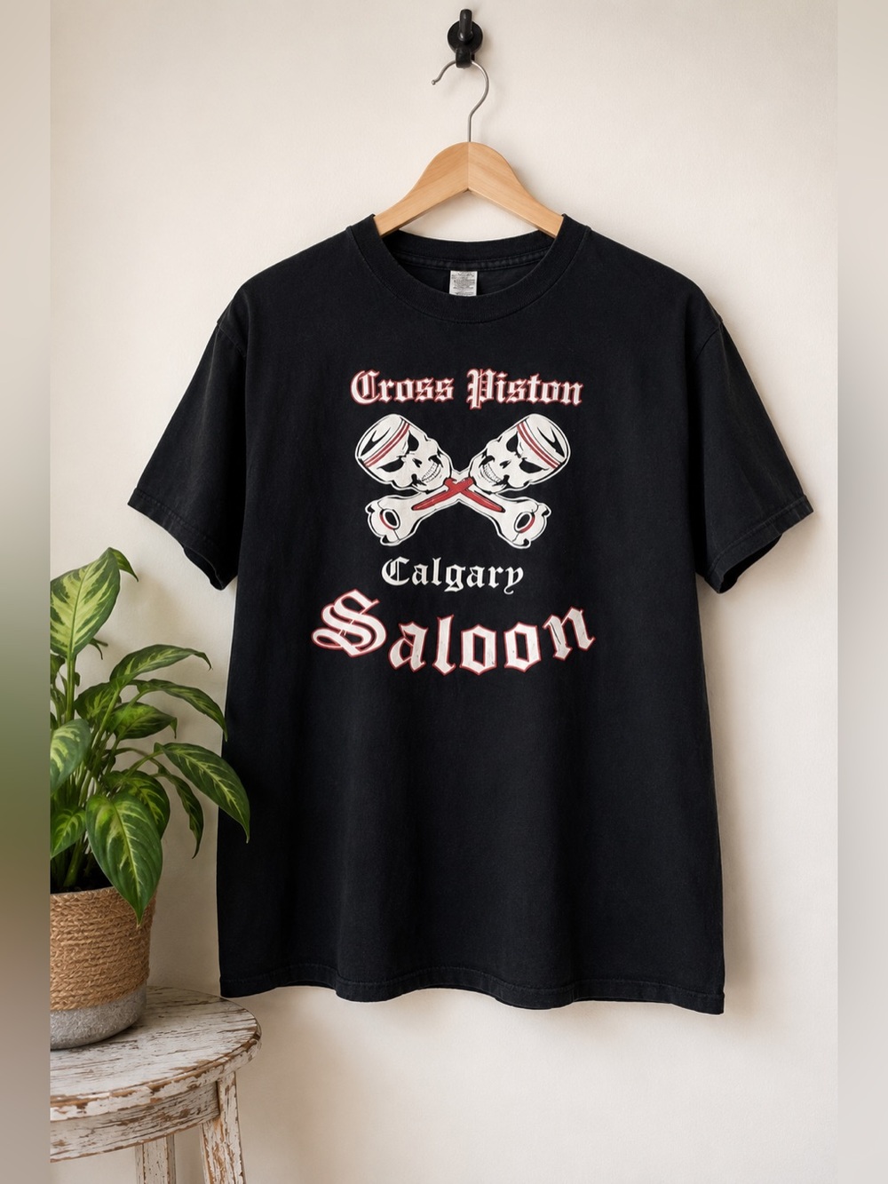 Vintage Cross Piston‎ Calgary Saloon T-Shirt Black Sz L Heavy Cotton Souvenir